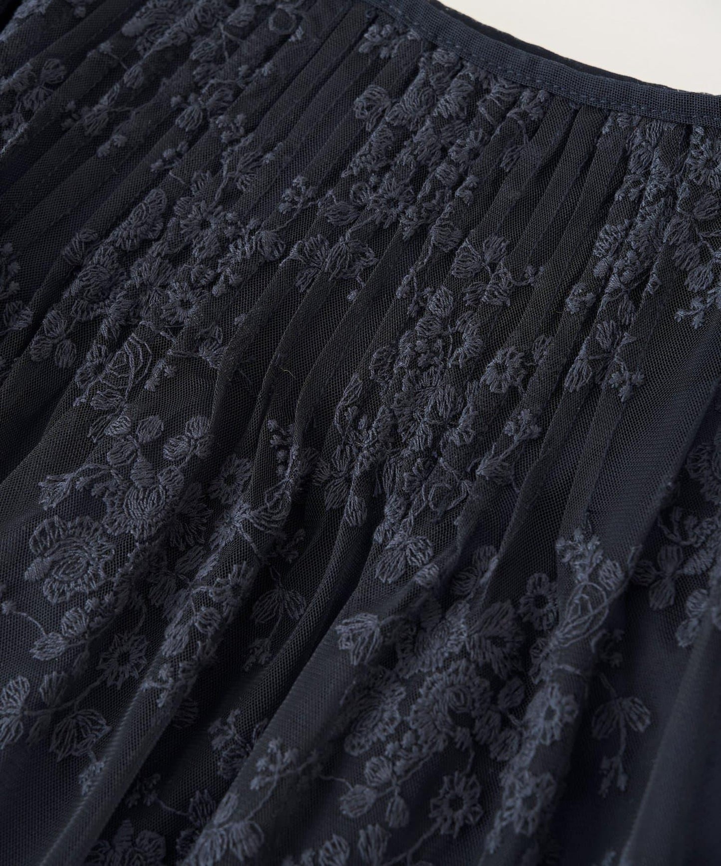 網紗刺繡 荷葉袖 襯衫