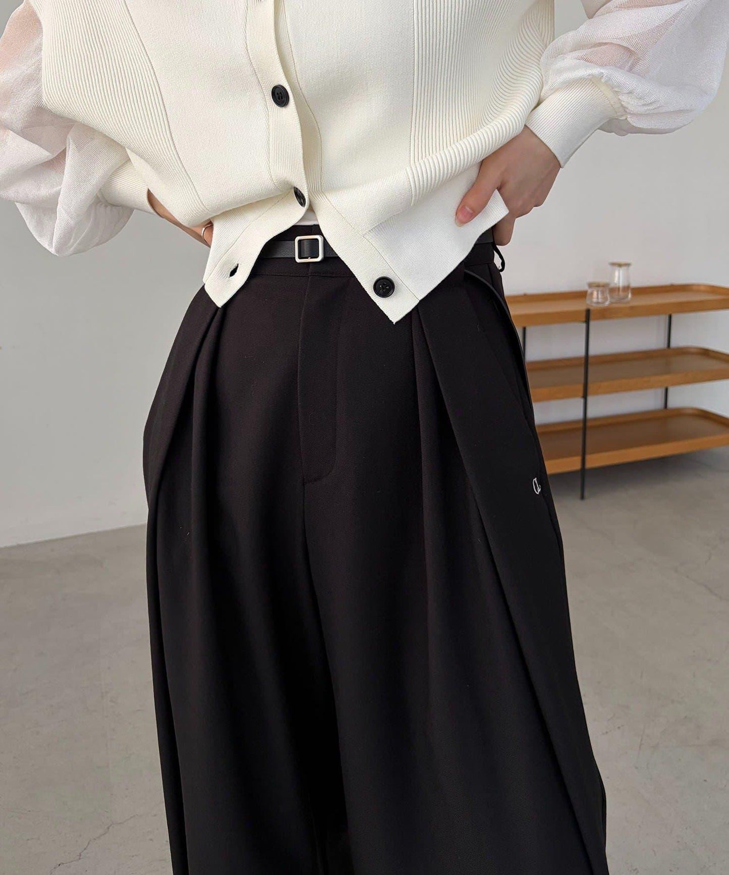 C.L 皮革腰帶設計 不規則褶襉 褲子