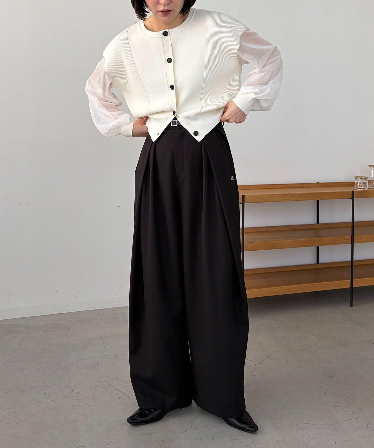 C.L 皮革腰帶設計 不規則褶襉 褲子