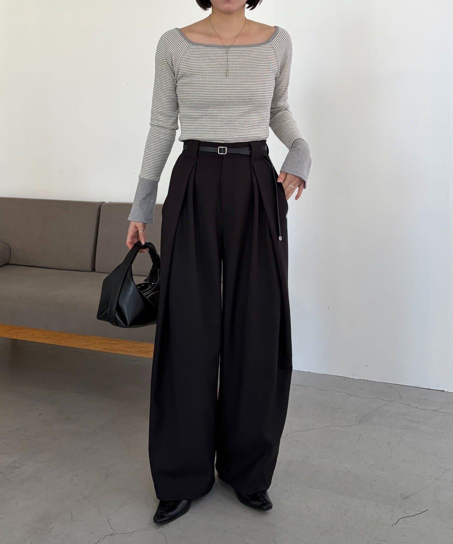 C.L 皮革腰帶設計 不規則褶襉 褲子