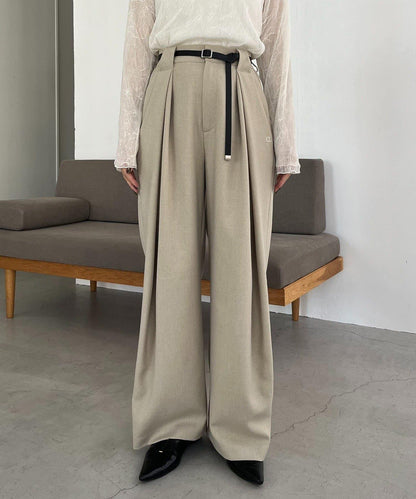 C.L 皮革腰帶設計 不規則褶襉 褲子