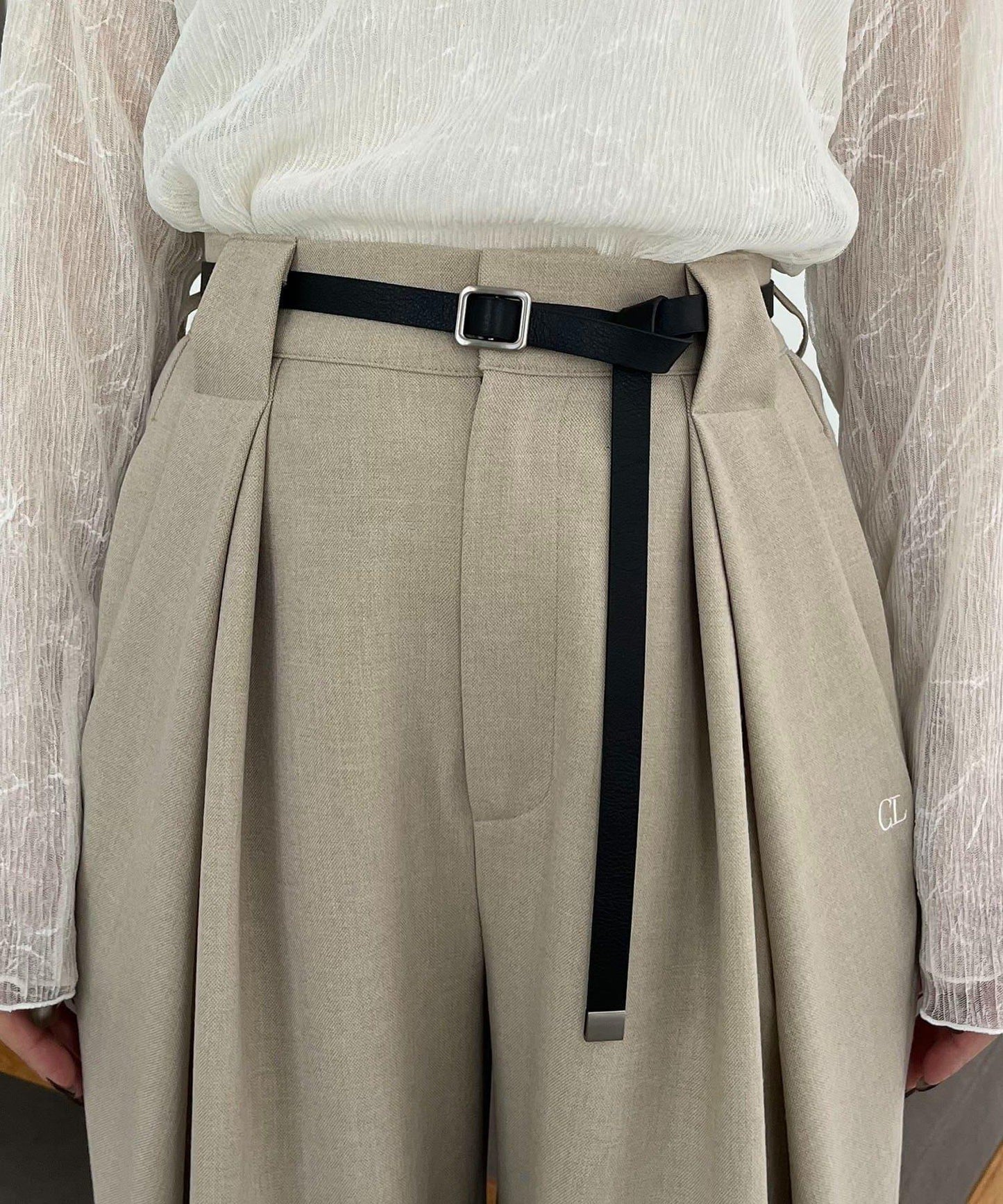 C.L 皮革腰帶設計 不規則褶襉 褲子