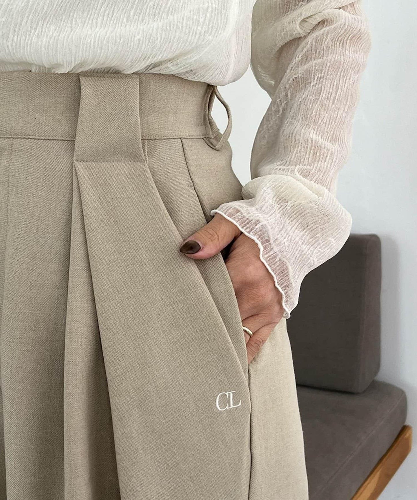 C.L 皮革腰帶設計 不規則褶襉 褲子