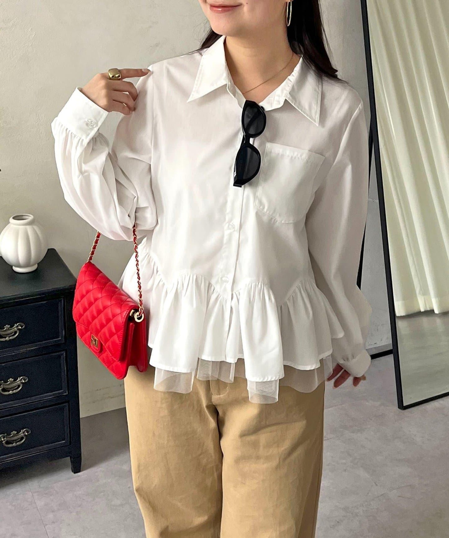 下襬荷葉邊網紗泡泡袖襯衫