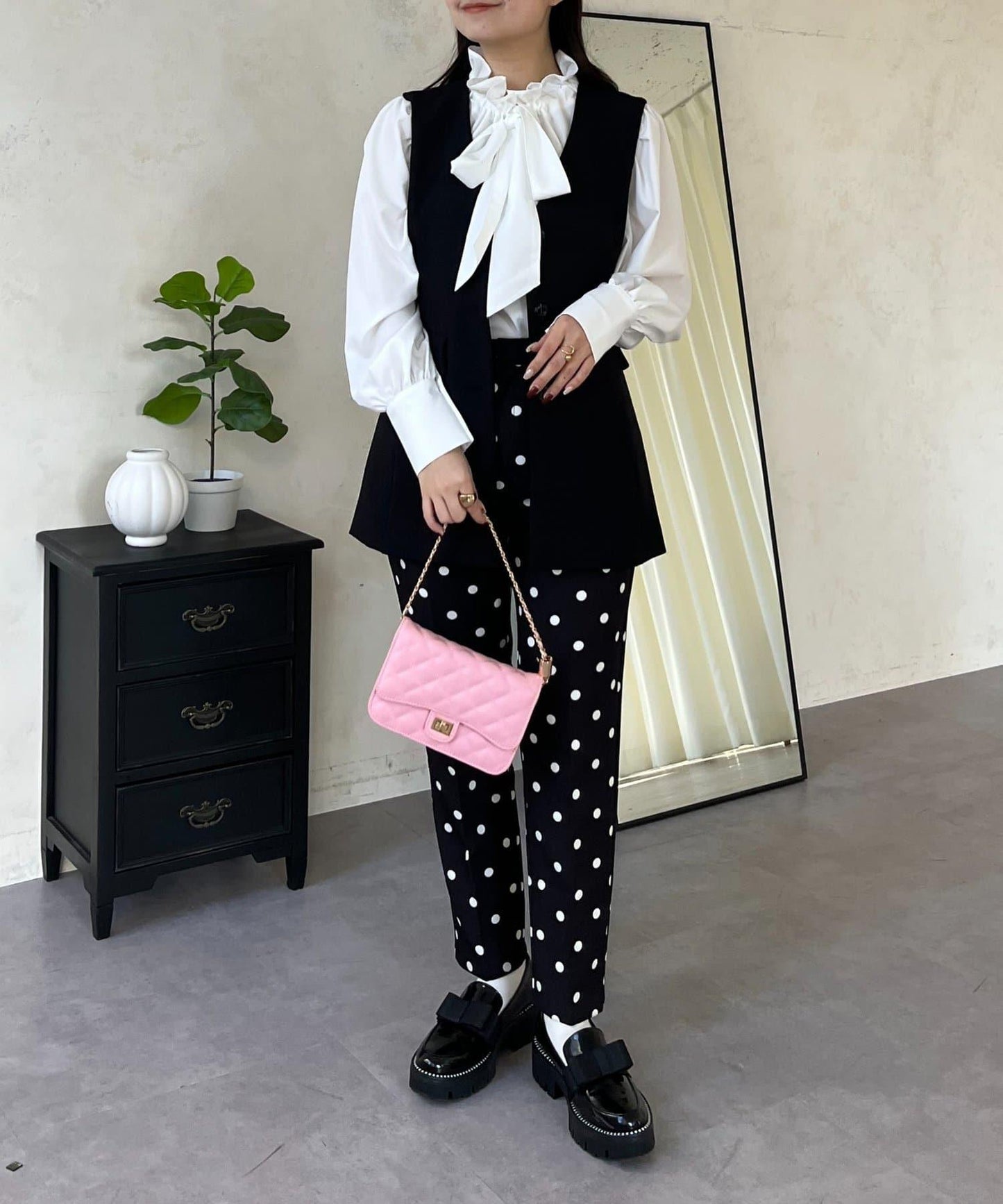 蓬袖 蝴蝶結領 女襯衫