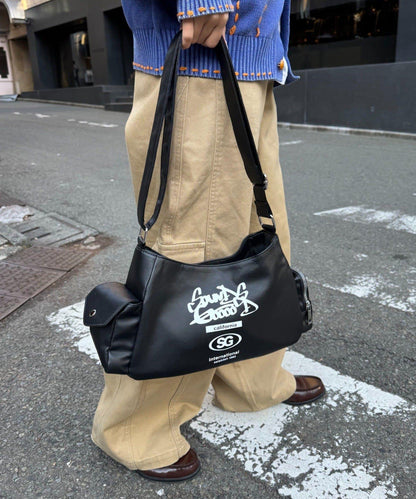 SOUNDS GOOOOD 皮質半月包