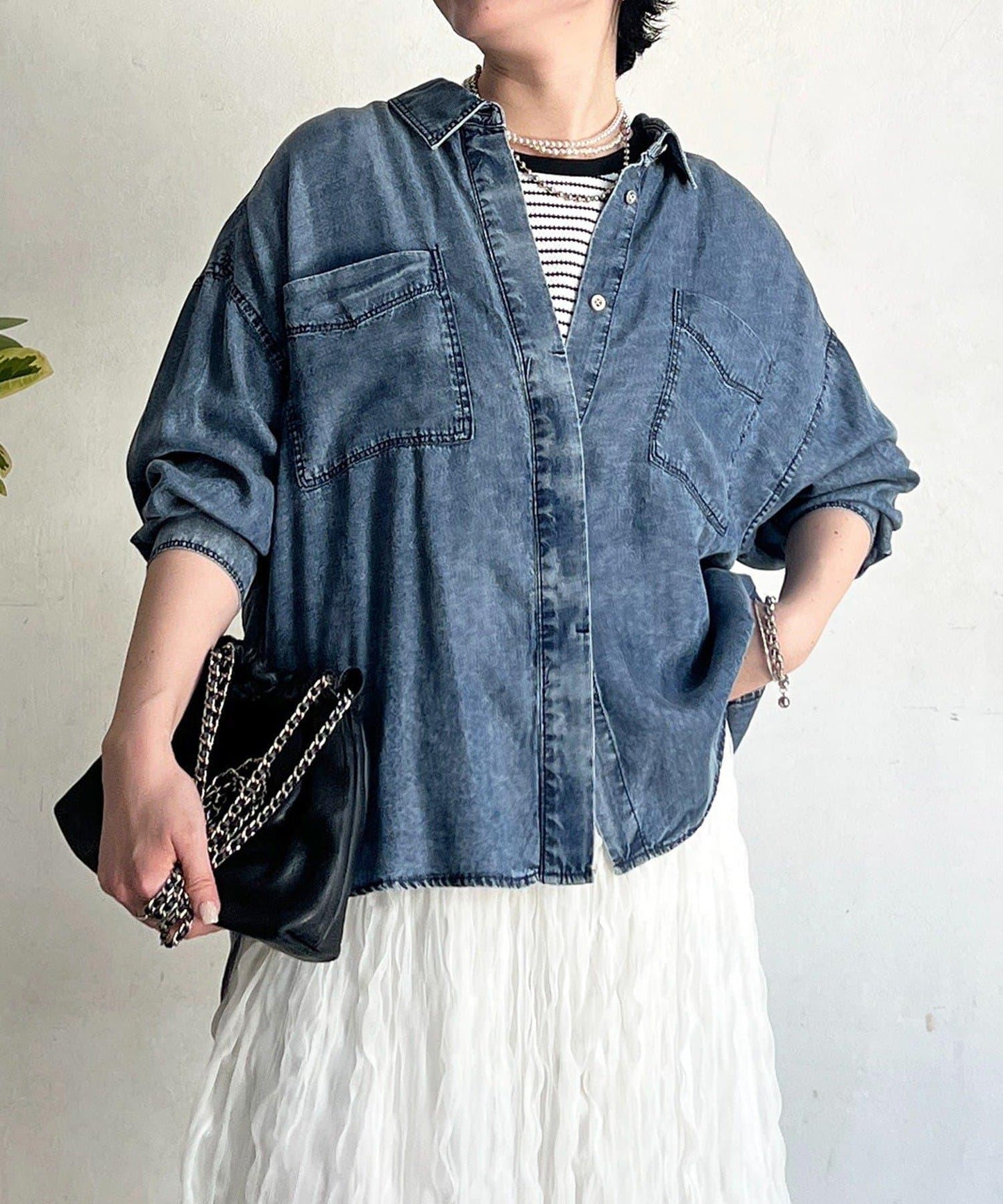 牛仔圓弧下襬襯衫
