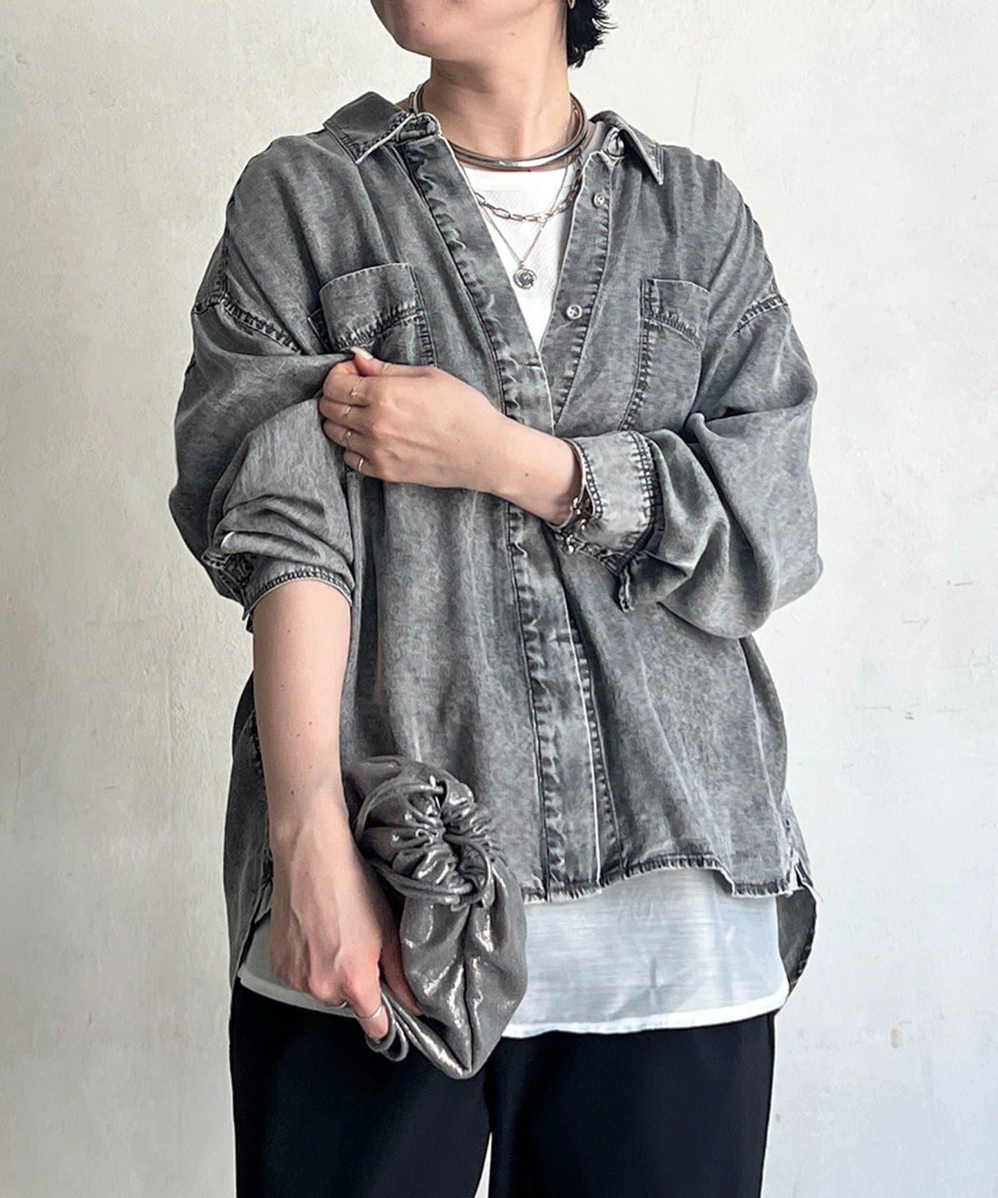 牛仔圓弧下襬襯衫