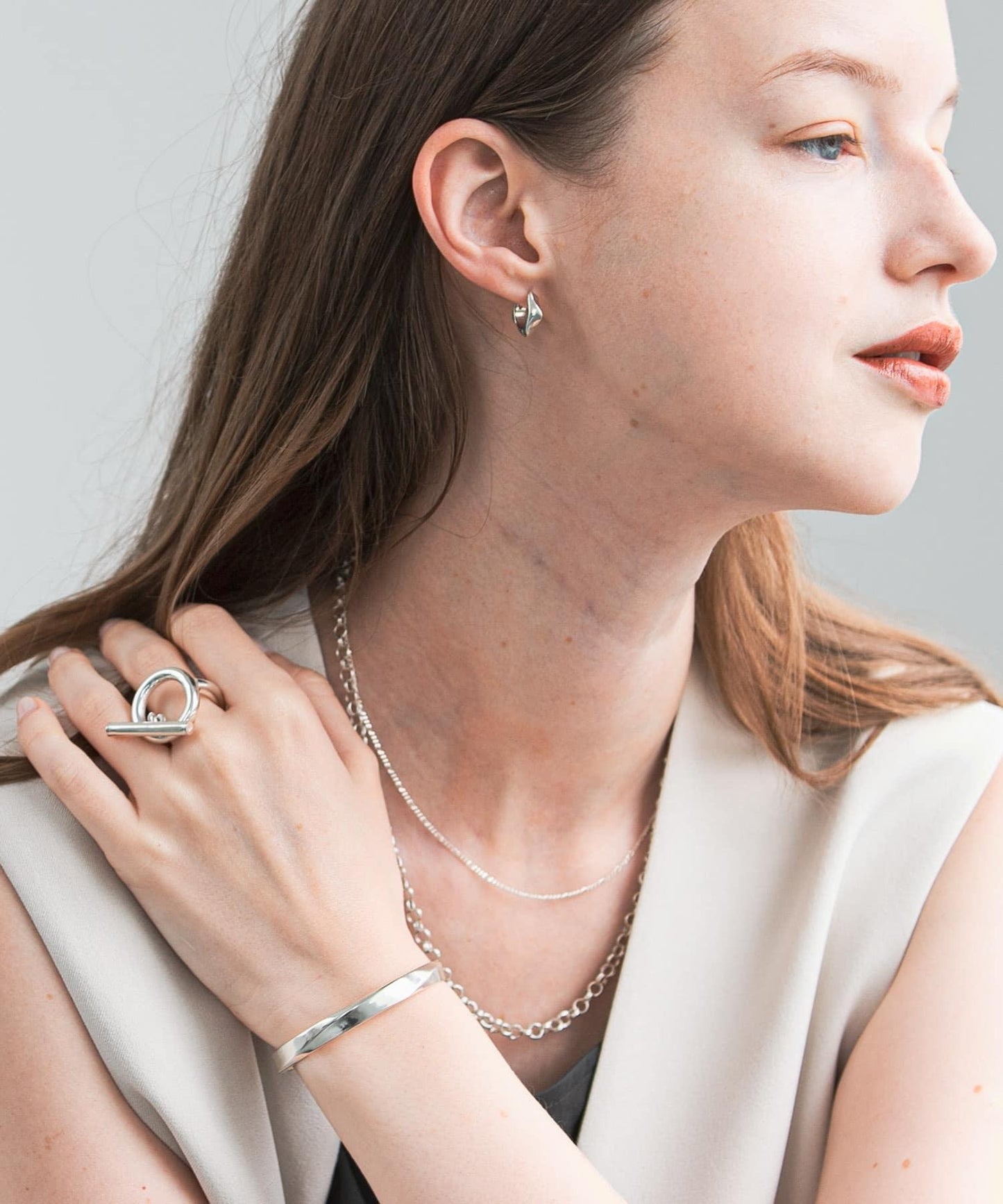 扭紋設計 Twist Pierce 耳環 M款