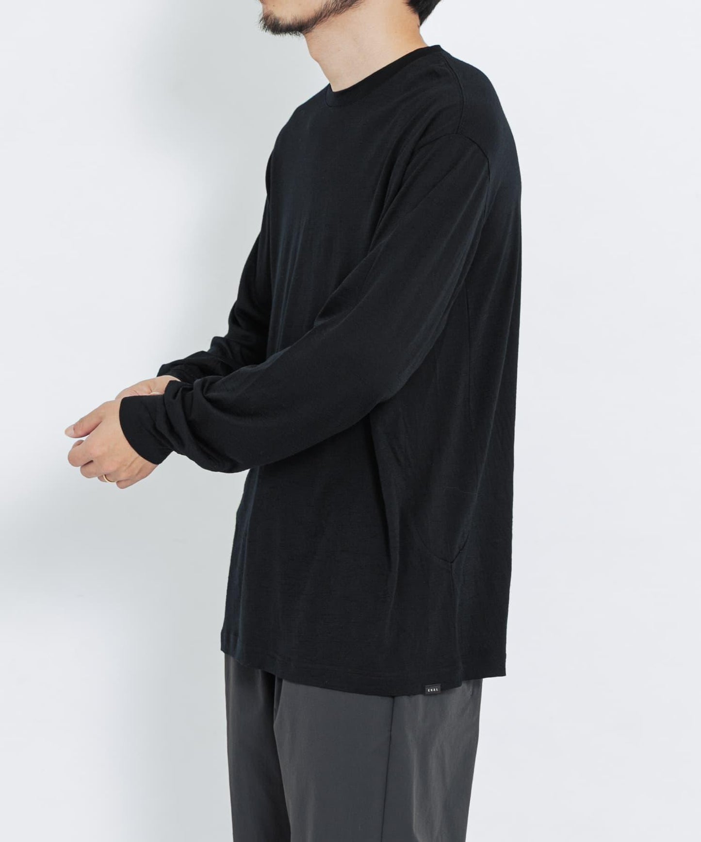 MERINO WOOL LONG-SLEEVE T-SHIRTS