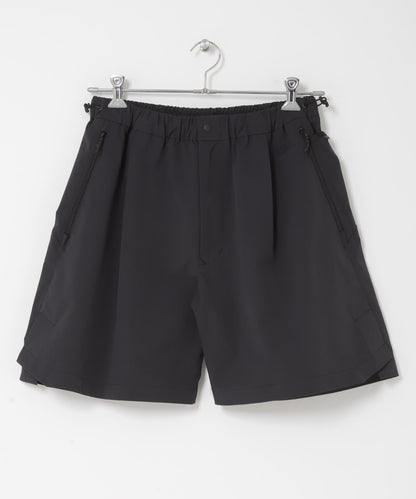 HIKE SHORTS 休閒短褲