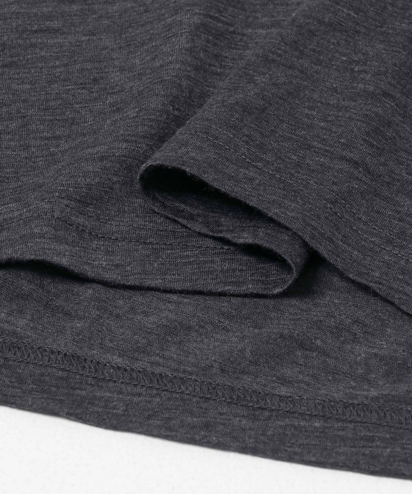 MERINO WOOL LONG-SLEEVE T-SHIRTS
