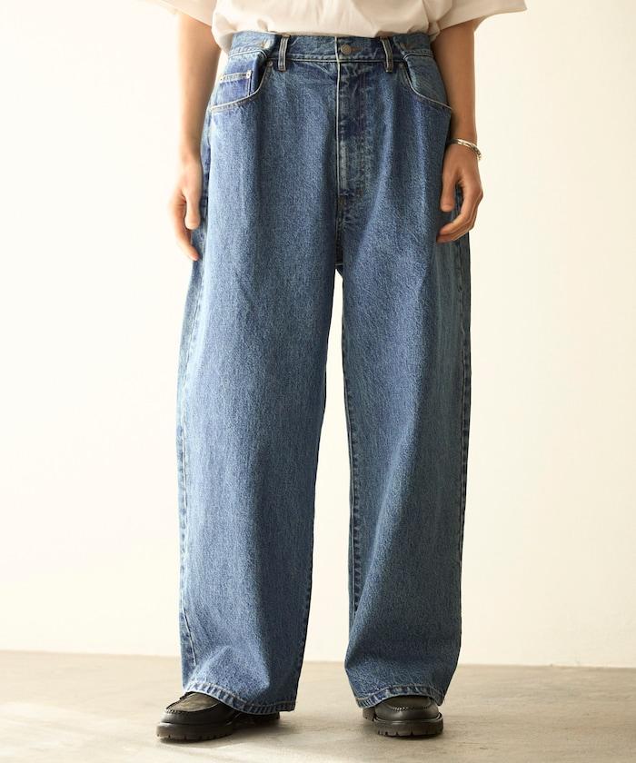 設計褶皺 Japan denim 寬鬆廓形 牛仔褲