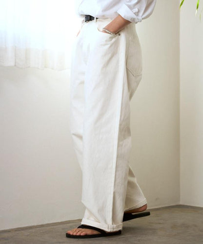 設計褶皺 Japan denim 寬鬆廓形 牛仔褲