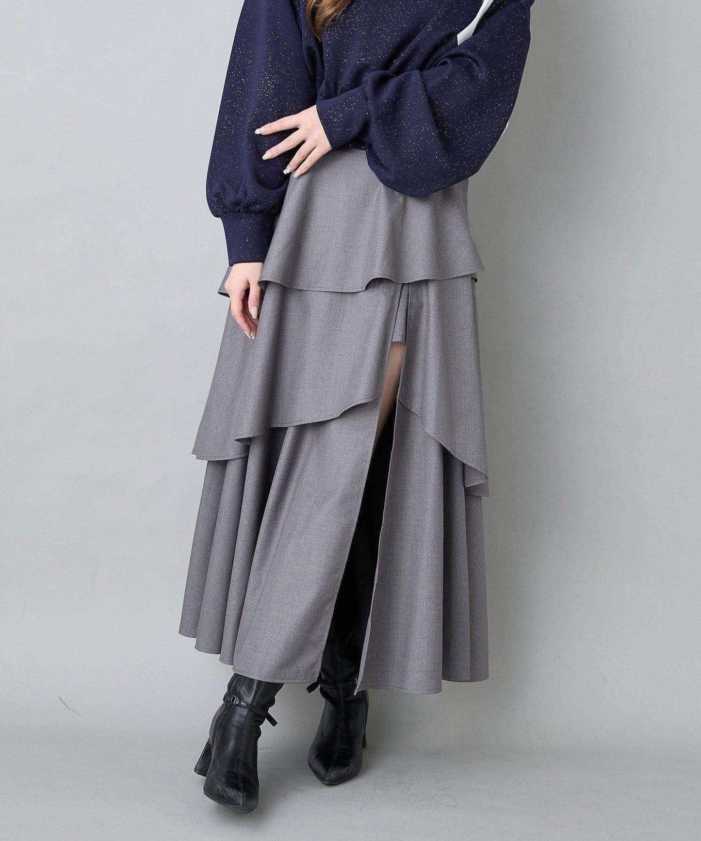 層疊設計＋後繫帶＋開叉＋長款半身裙