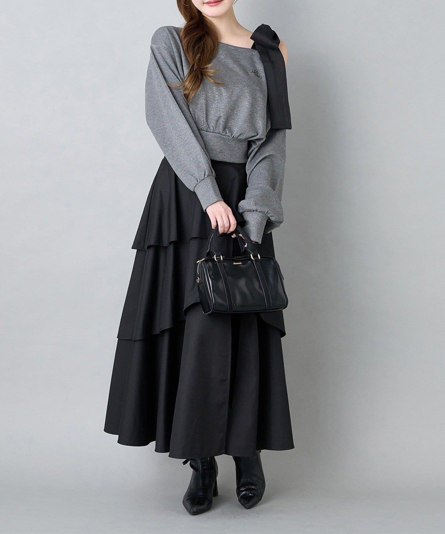 層疊設計＋後繫帶＋開叉＋長款半身裙