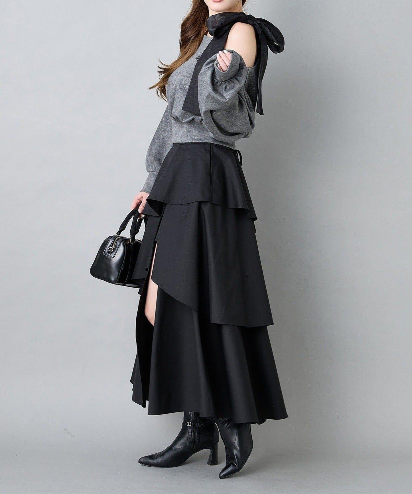 層疊設計＋後繫帶＋開叉＋長款半身裙