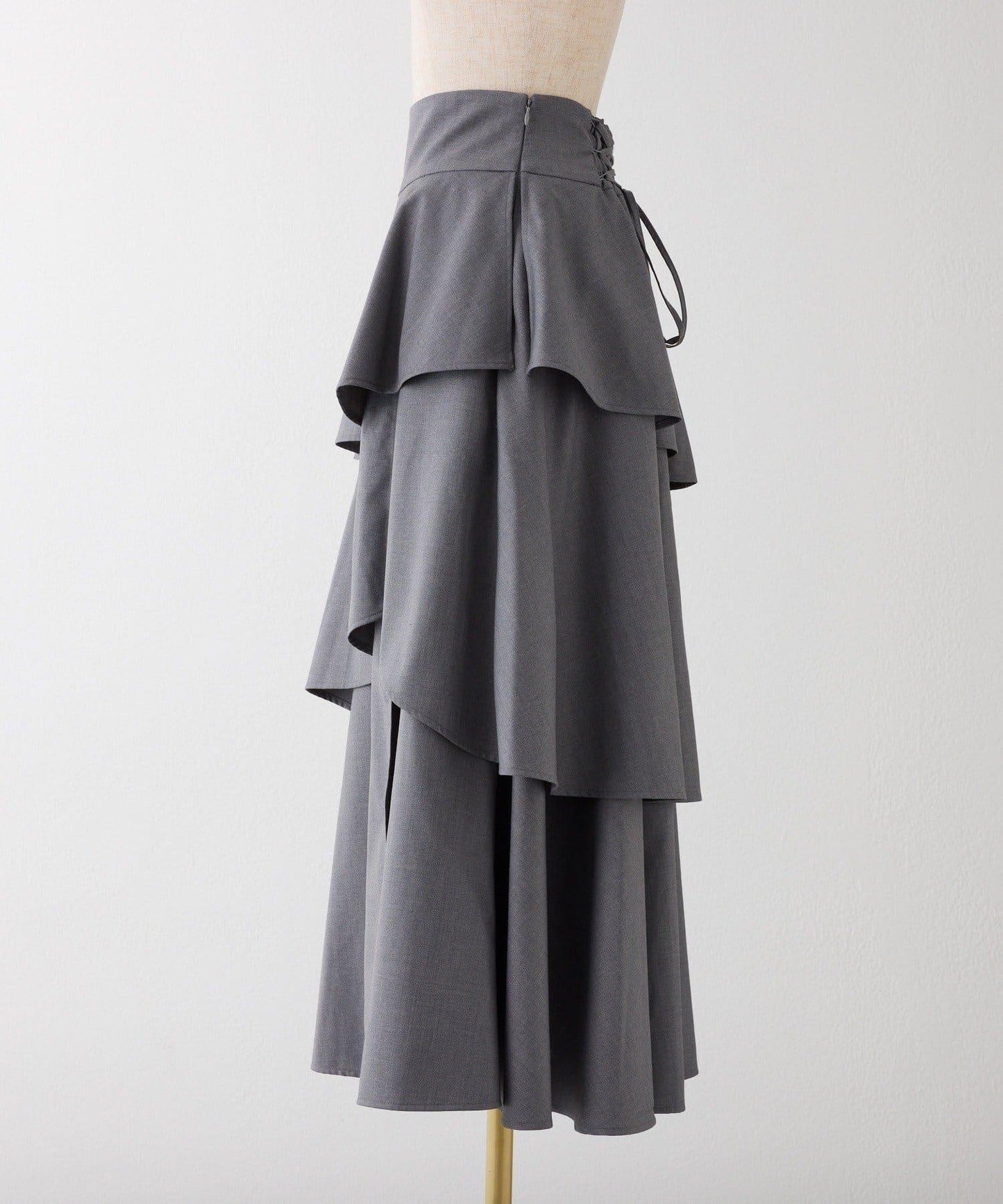 層疊設計＋後繫帶＋開叉＋長款半身裙