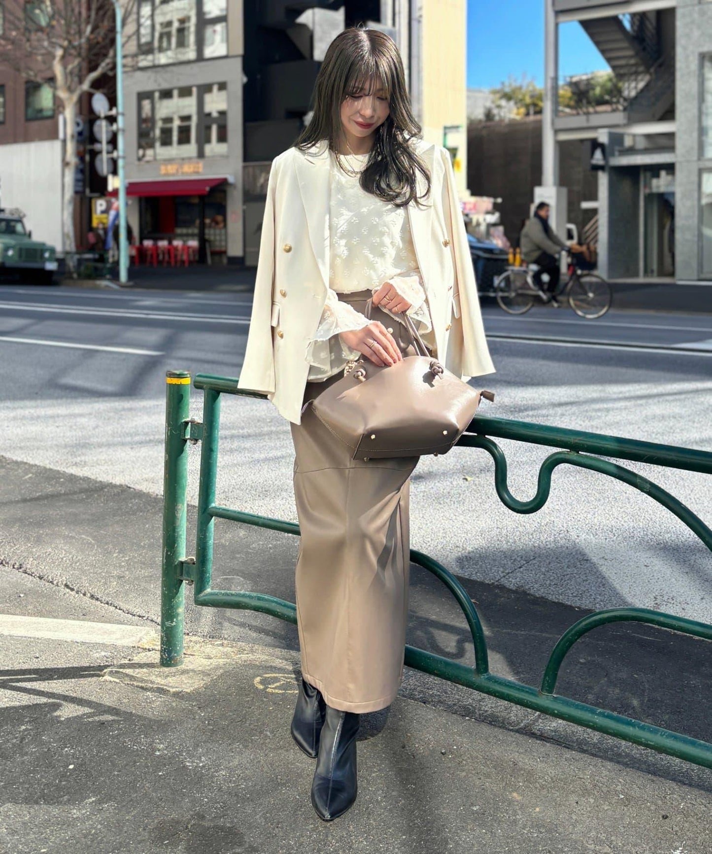 Yurie企畫 花朵波點提花透視襯衫