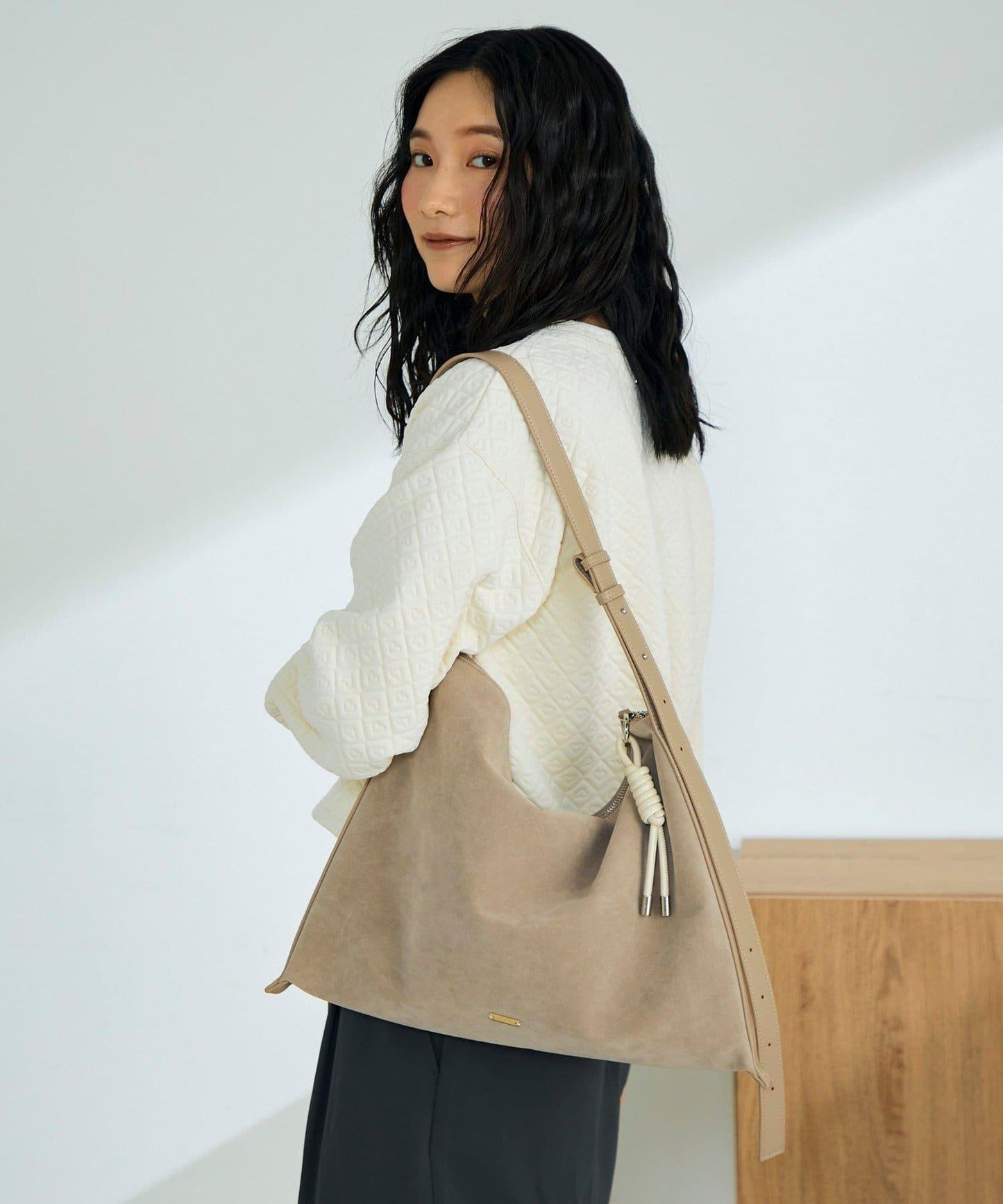 仿麂皮軟方形單肩包