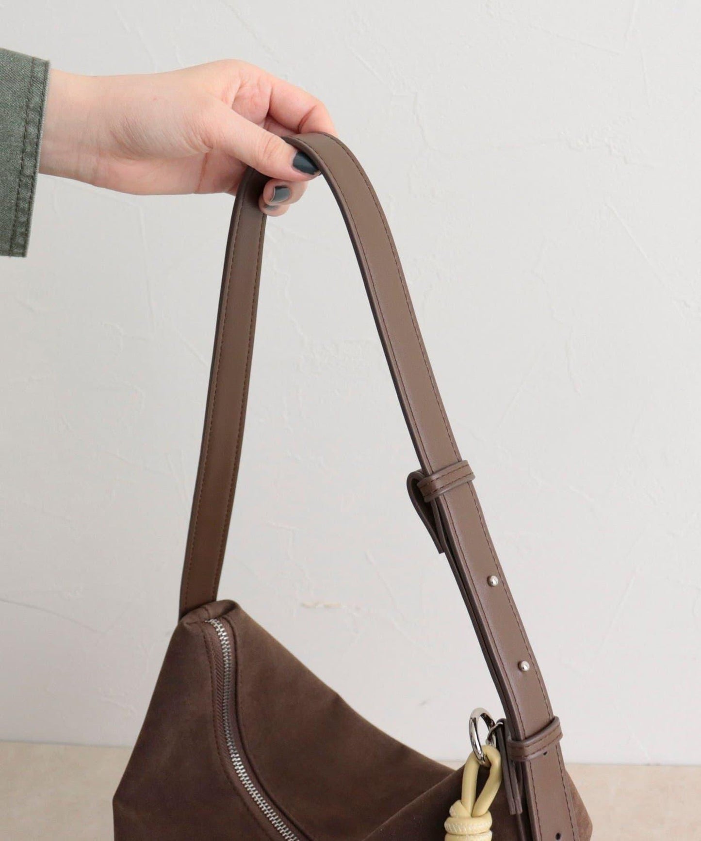 仿麂皮軟方形單肩包