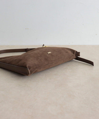 仿麂皮軟方形單肩包