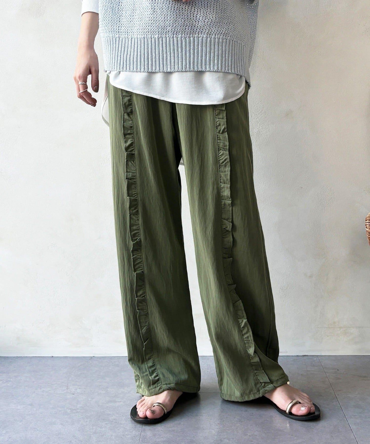 荷葉邊裝飾褲子（網絡）