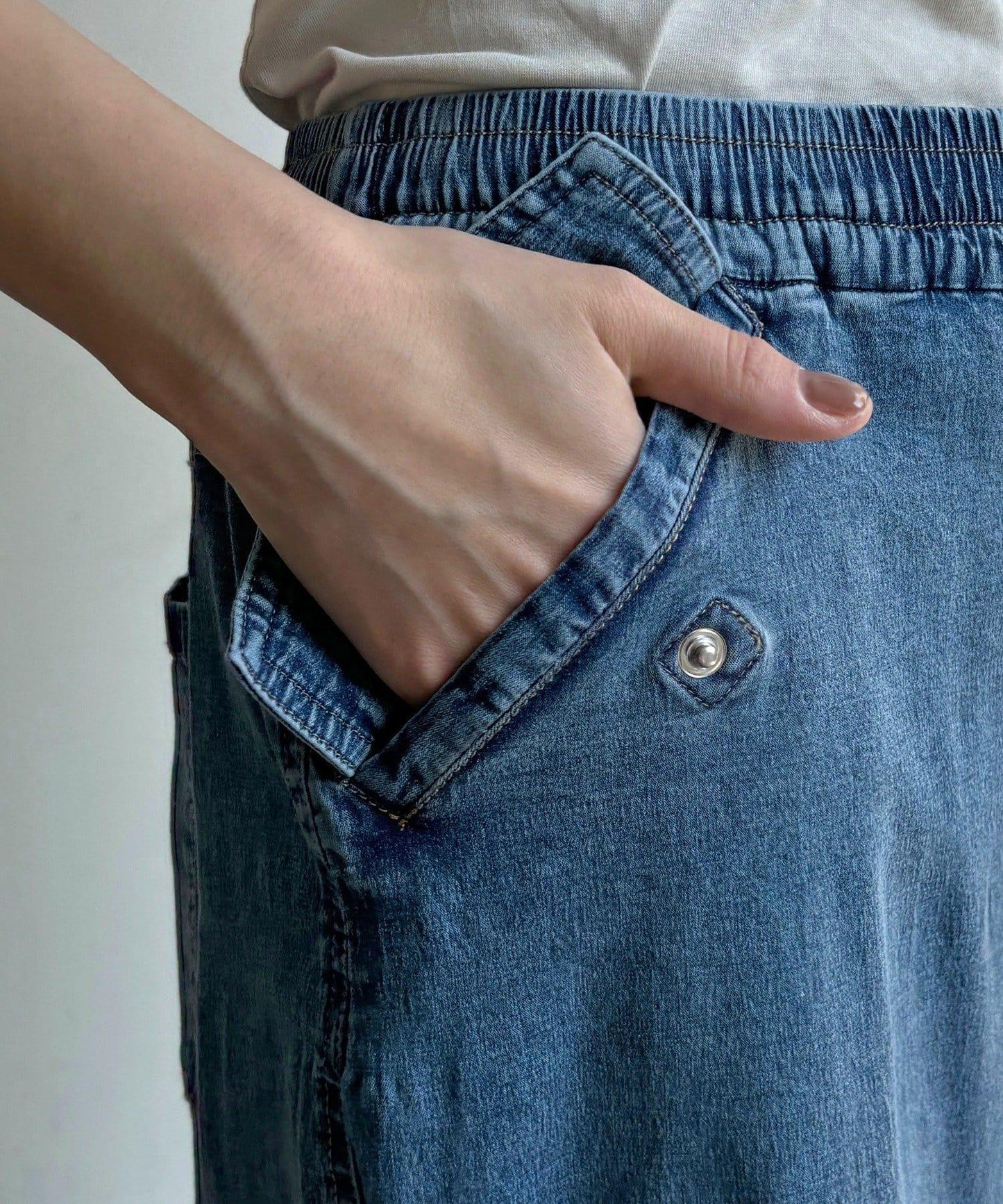 輕磅緊身彈力牛仔半身裙