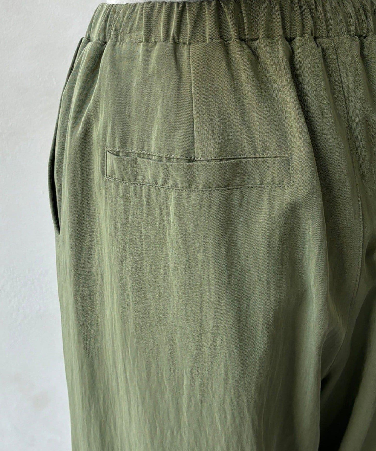 荷葉邊裝飾褲子（網絡）