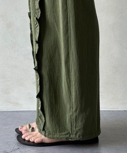 荷葉邊裝飾褲子（網絡）