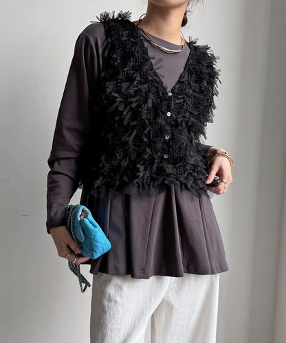 絲帶紗背心 × 傘擺套頭衫套裝