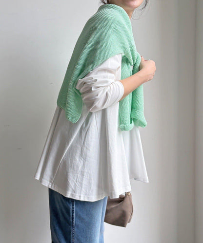 絲帶紗背心 × 傘擺套頭衫套裝