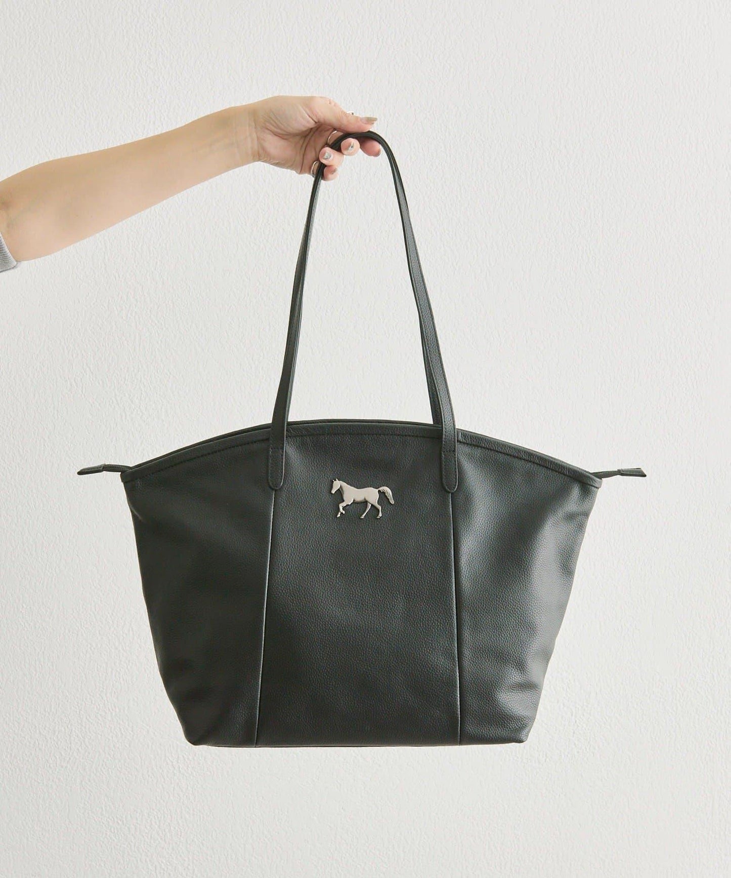 真皮 A4尺寸適配 馬型掛飾 托特包