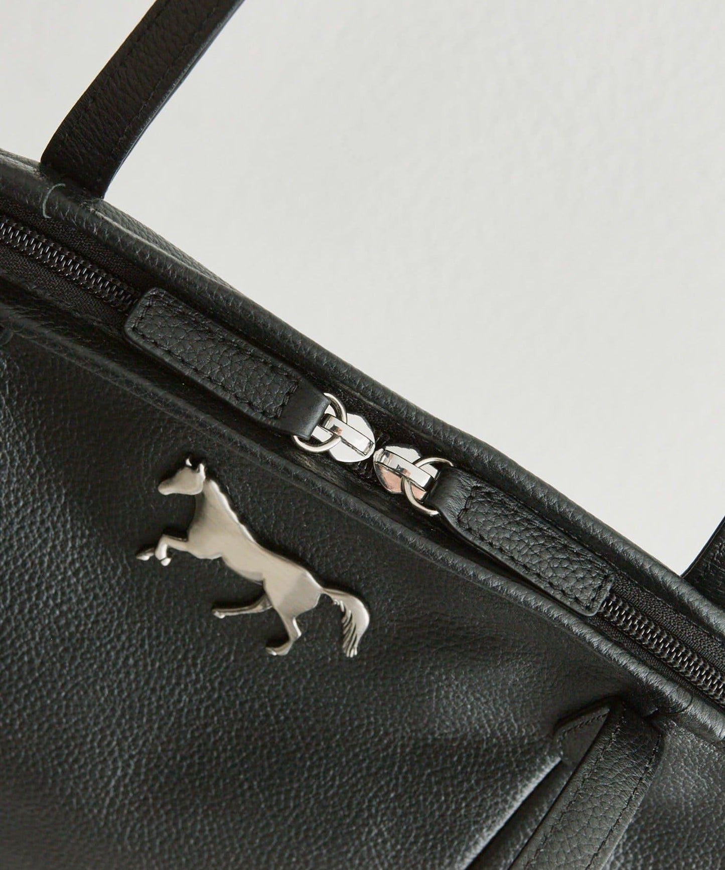 真皮 A4尺寸適配 馬型掛飾 托特包