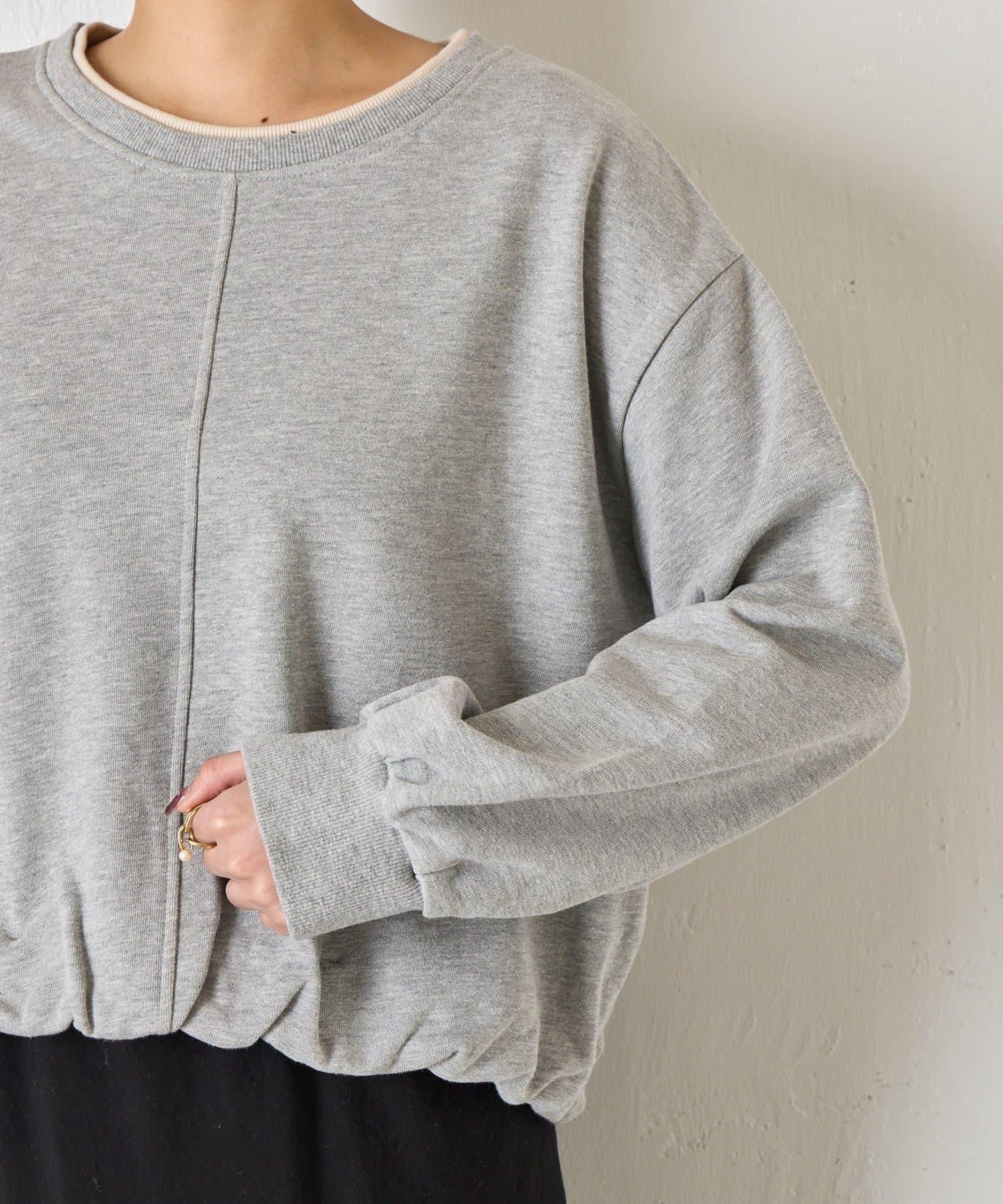 下襬氣球設計套頭上衣