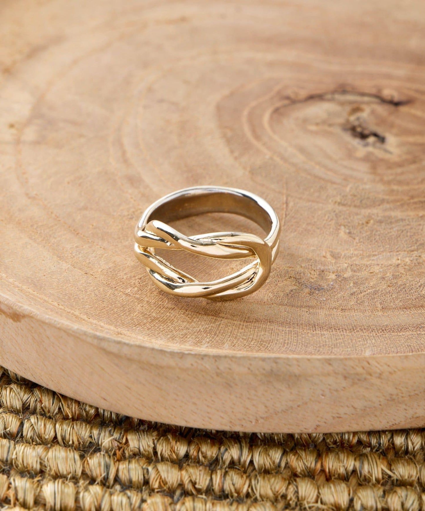 環形線條造型戒指