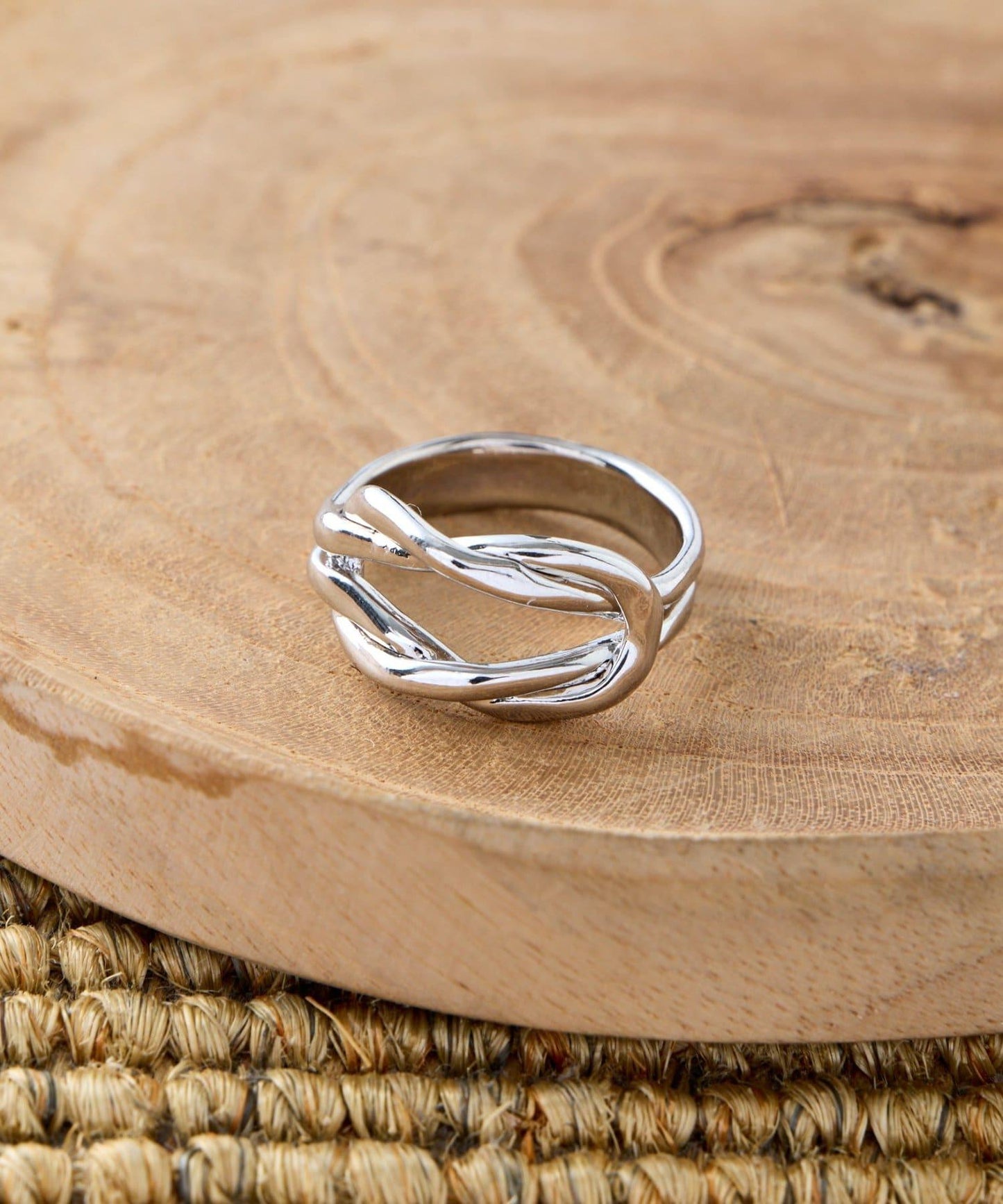 環形線條造型戒指