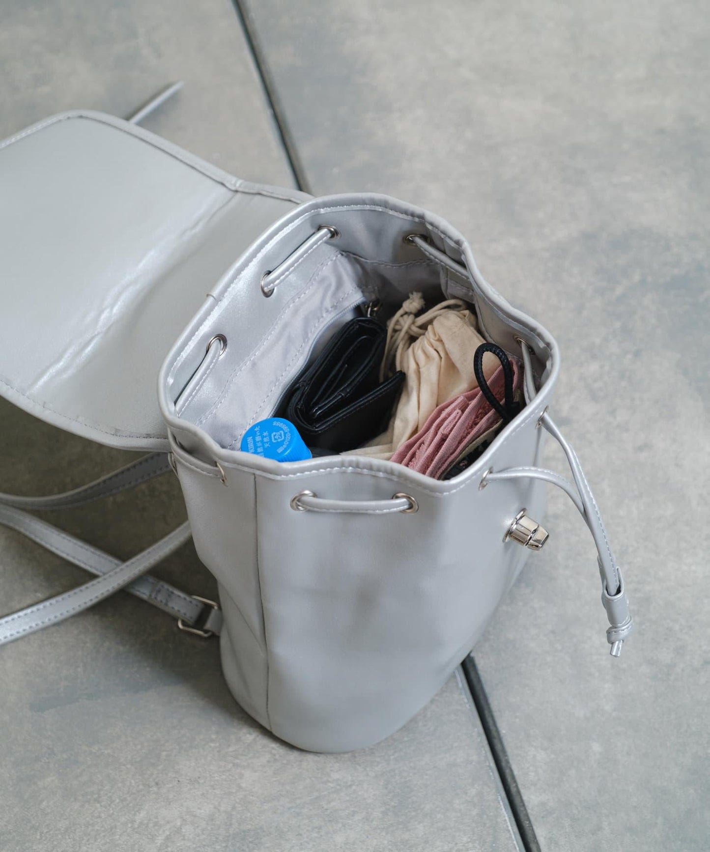 Kastane 迷你皮質雙肩包