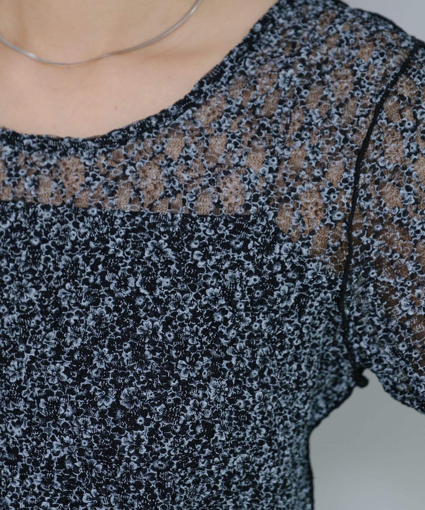 蕾絲花朵印花 TEE T恤