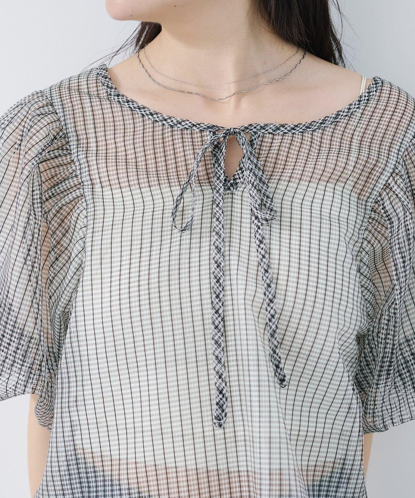 網紗格紋泡泡袖襯衫