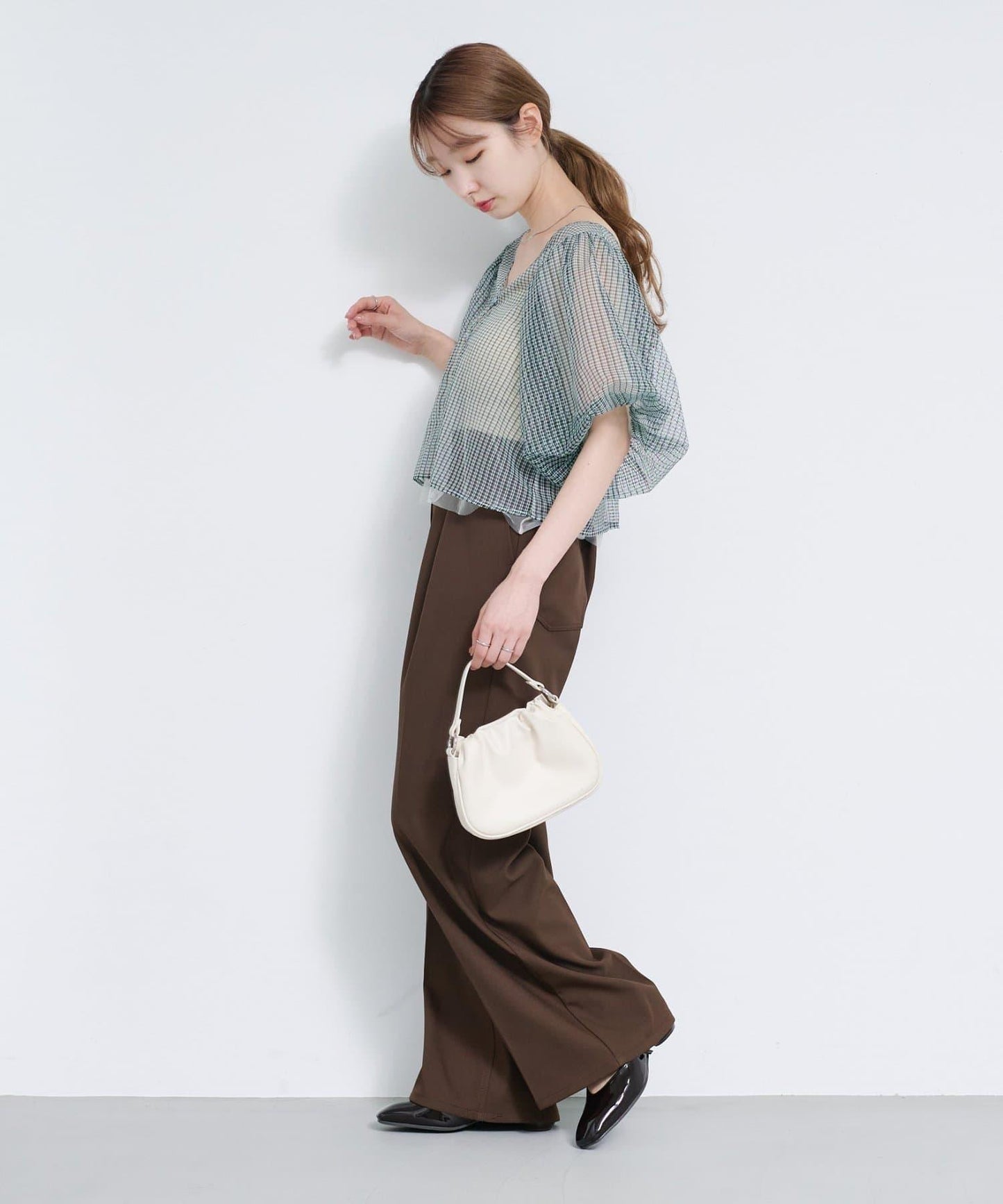 網紗格紋泡泡袖襯衫