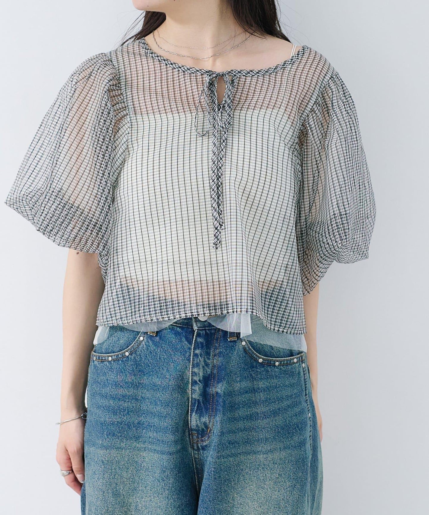 網紗格紋泡泡袖襯衫