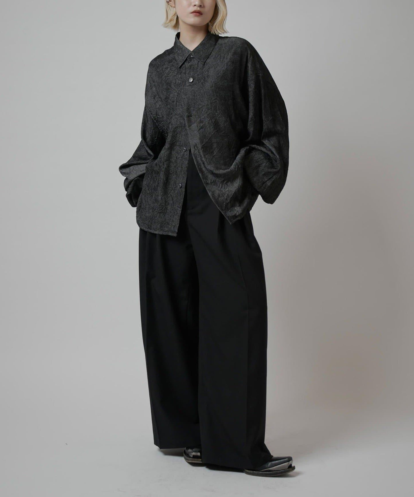 Neucon 皺感泡泡袖襯衫