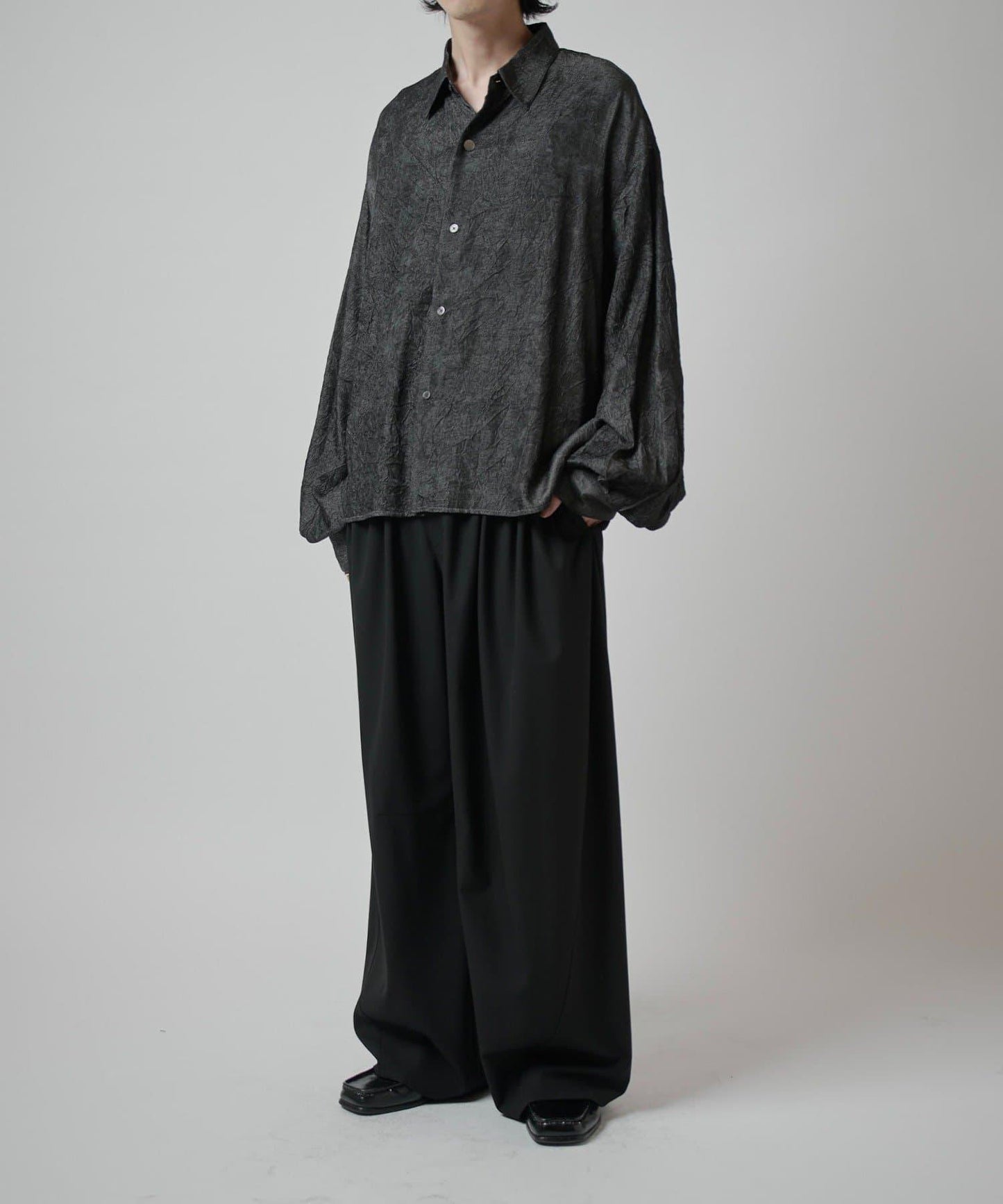 Neucon 皺感泡泡袖襯衫