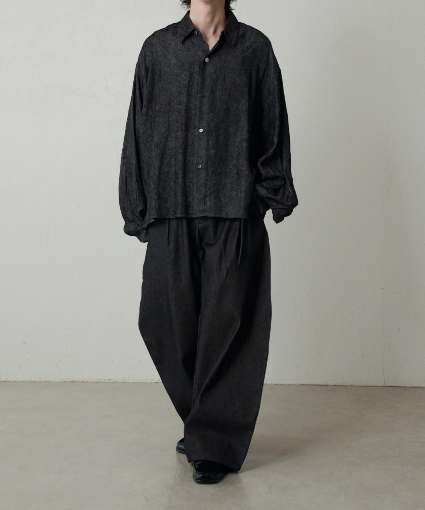 Neucon 皺感泡泡袖襯衫