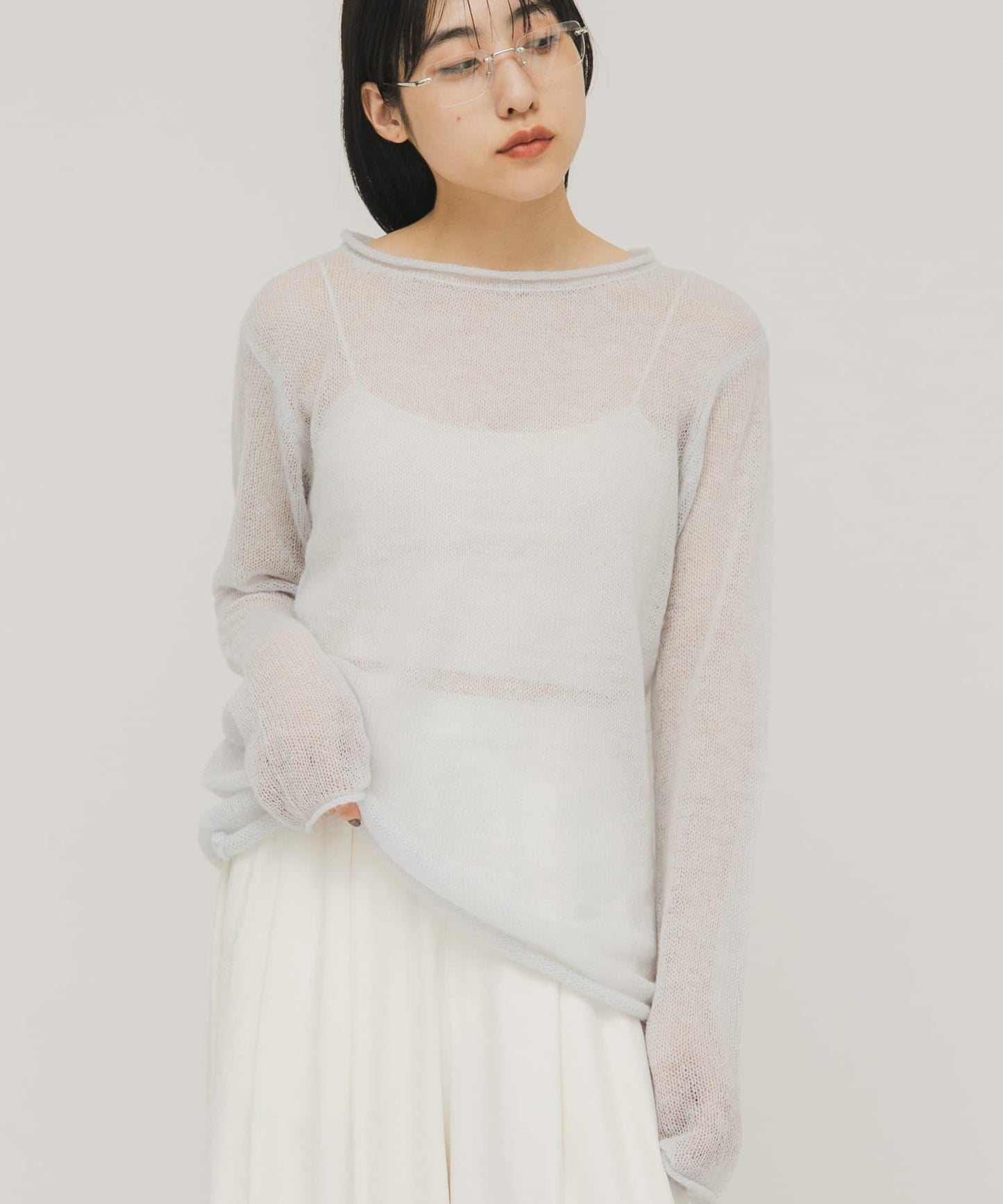 後開口透紗針織上衣