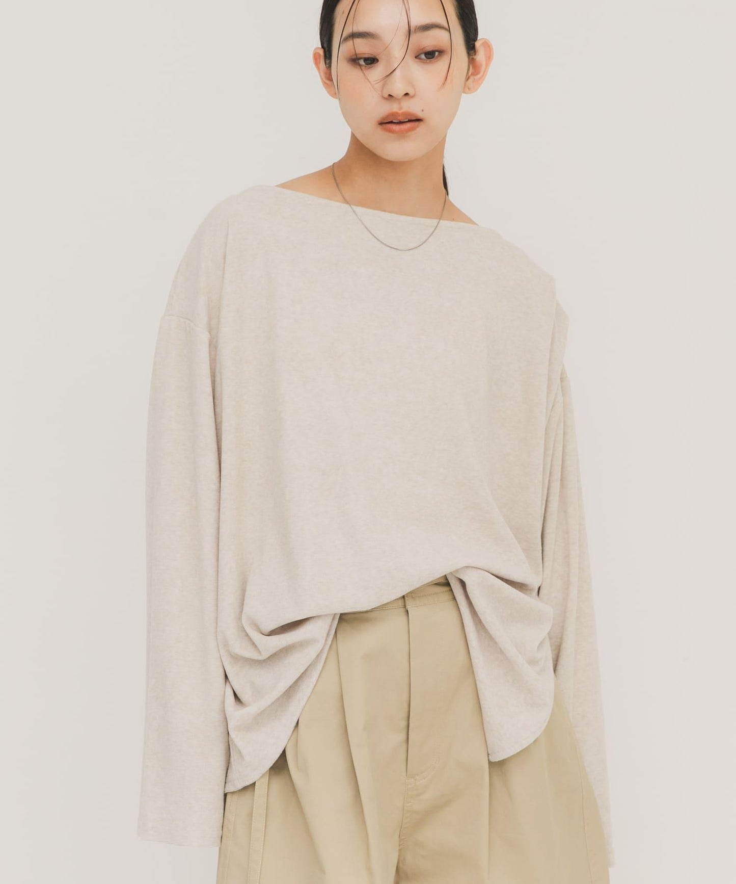 肩褶設計套頭上衣