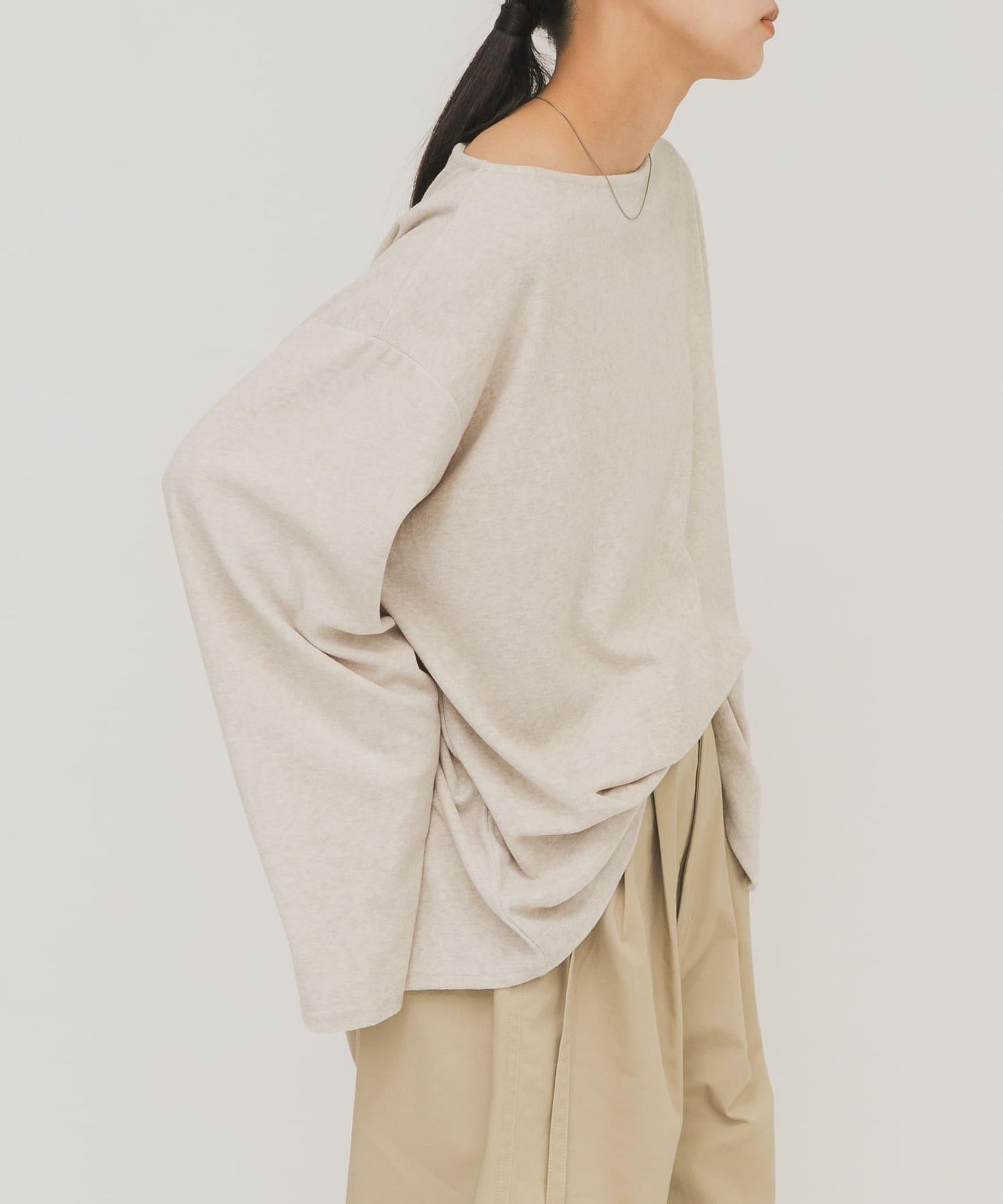 肩褶設計套頭上衣