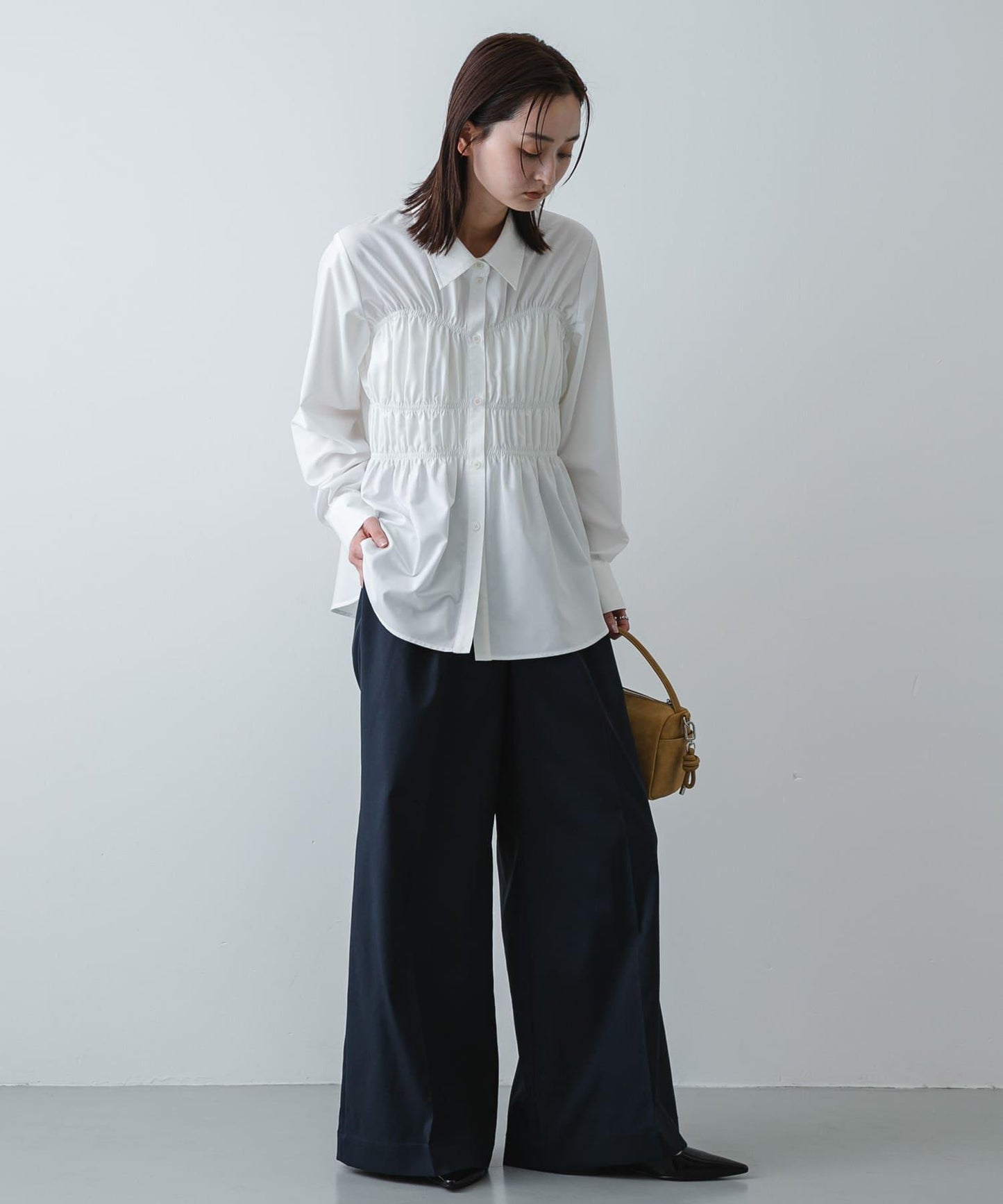 抽褶設計襯衫