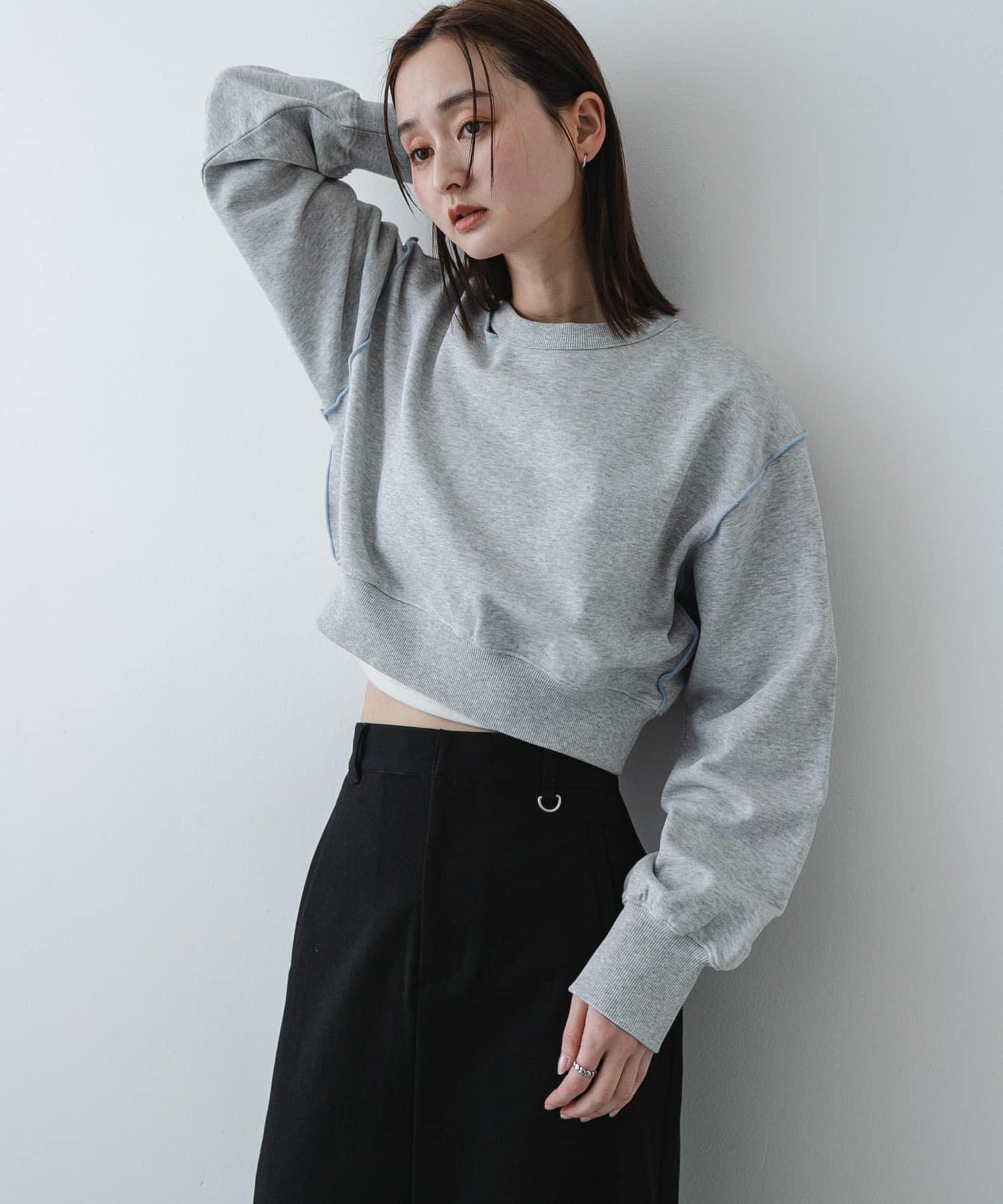 領口開衩 衛衣上衣